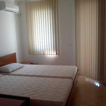 Dolphin Hotel Sveti Vlas Eksteriør billede